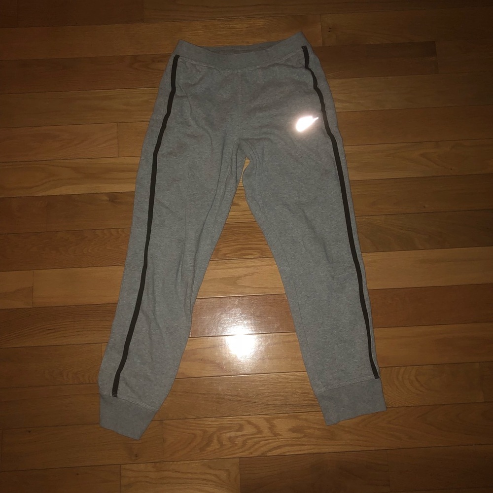 boys nike joggers